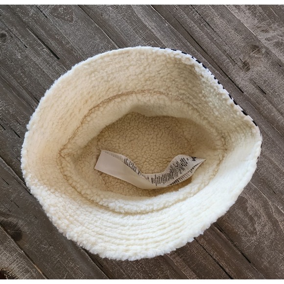 Disney Store Alice in Wonderland White Rabbit ( Nivins ) Adult Bucket Hat NWT - Picture 13 of 14